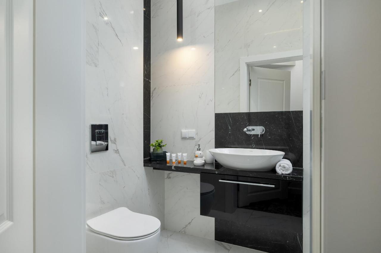 Classy Cracow Rakowicka By Renters Appartement *