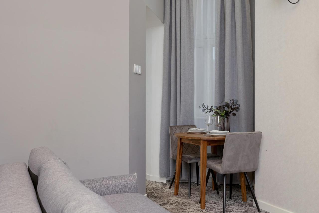 Classy Cracow Rakowicka By Renters Appartement