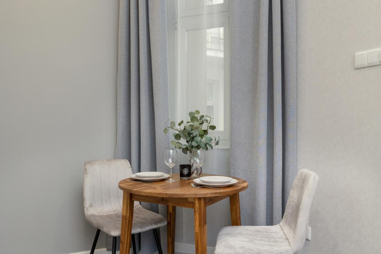 Classy Cracow Rakowicka By Renters Appartement *